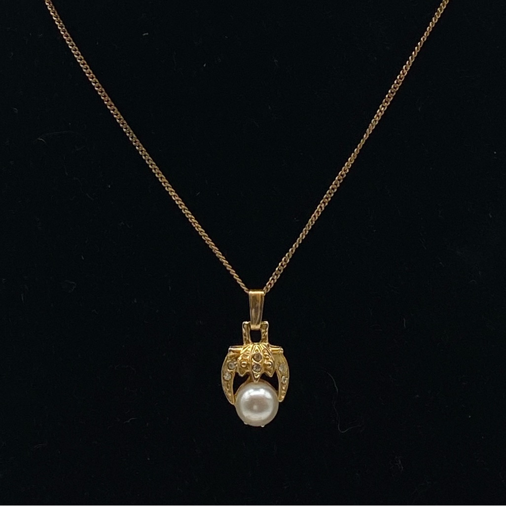 Nina Ricci Gold Toned Pearl Rhinestone On Gold Plated Necklace 160$